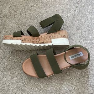 Steve Madden Wedges - Green - Sz 10